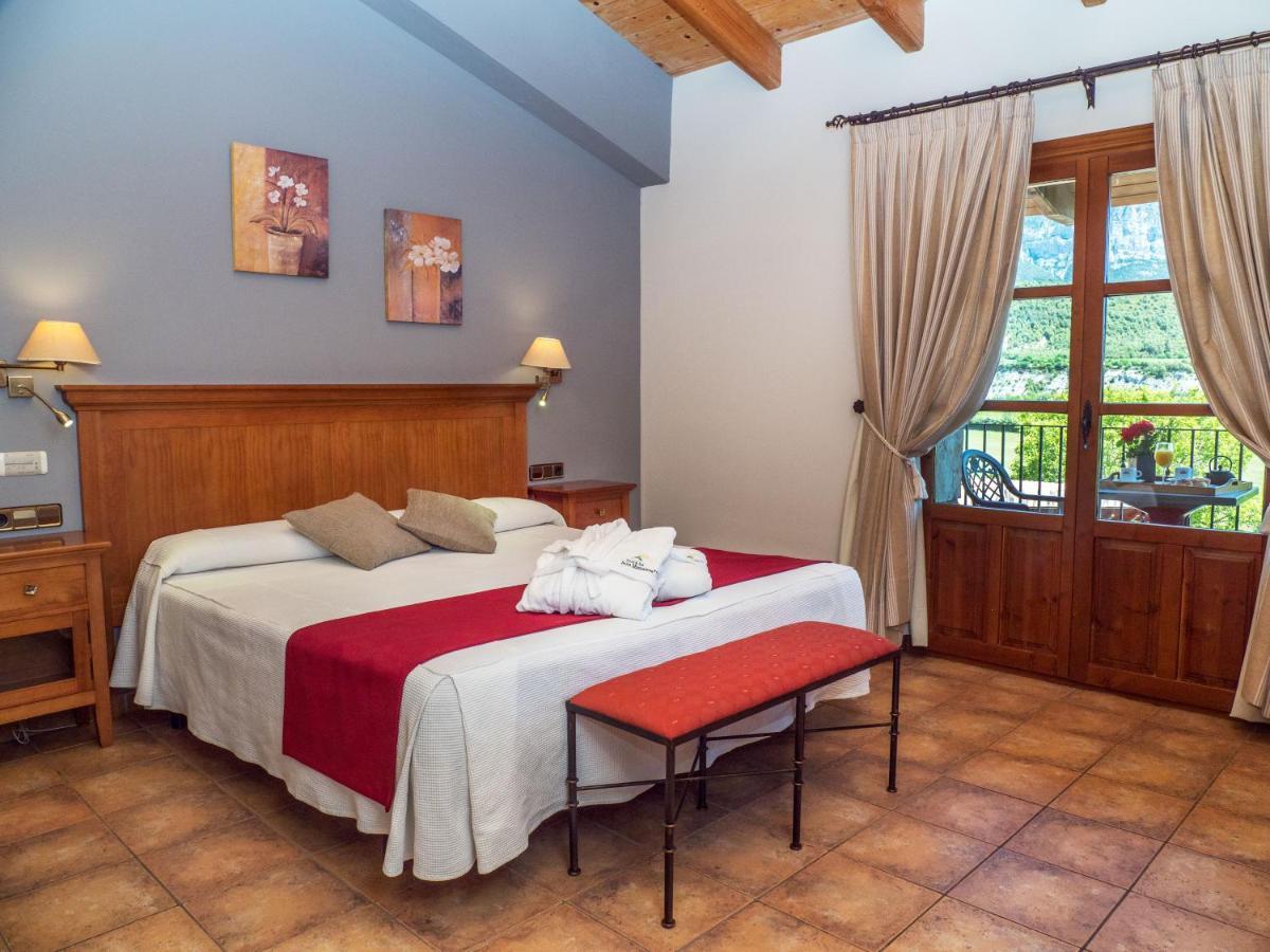 Hotel & Spa Pena Montanesa Aínsa Zewnętrze zdjęcie