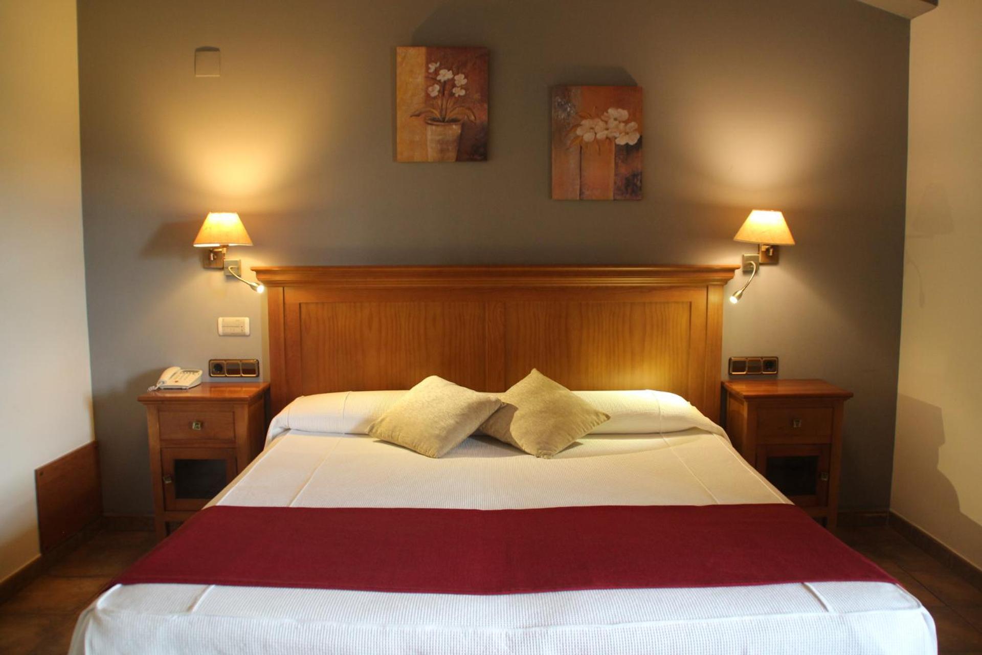 Hotel & Spa Pena Montanesa Aínsa Zewnętrze zdjęcie