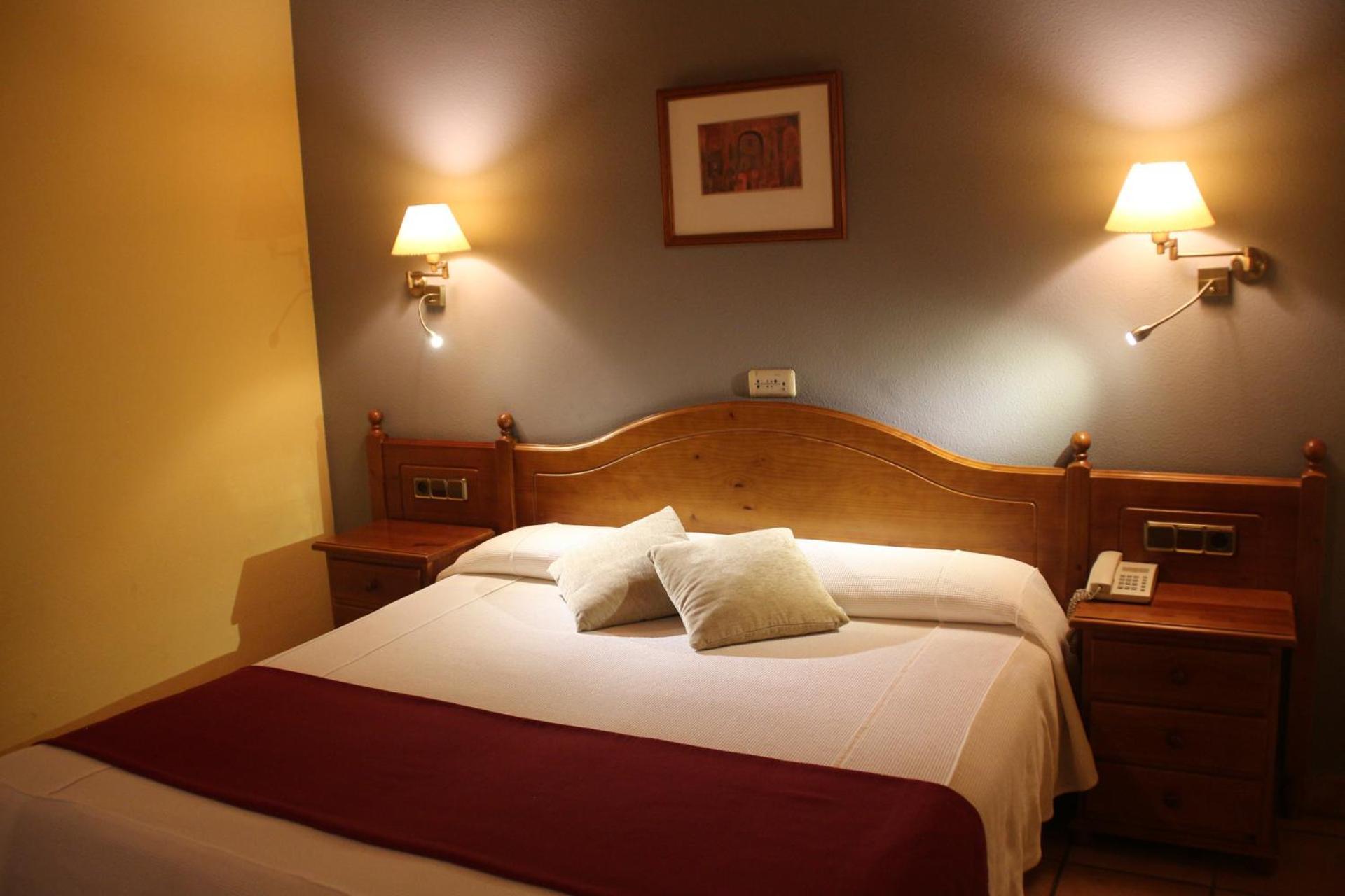 Hotel & Spa Pena Montanesa Aínsa Zewnętrze zdjęcie