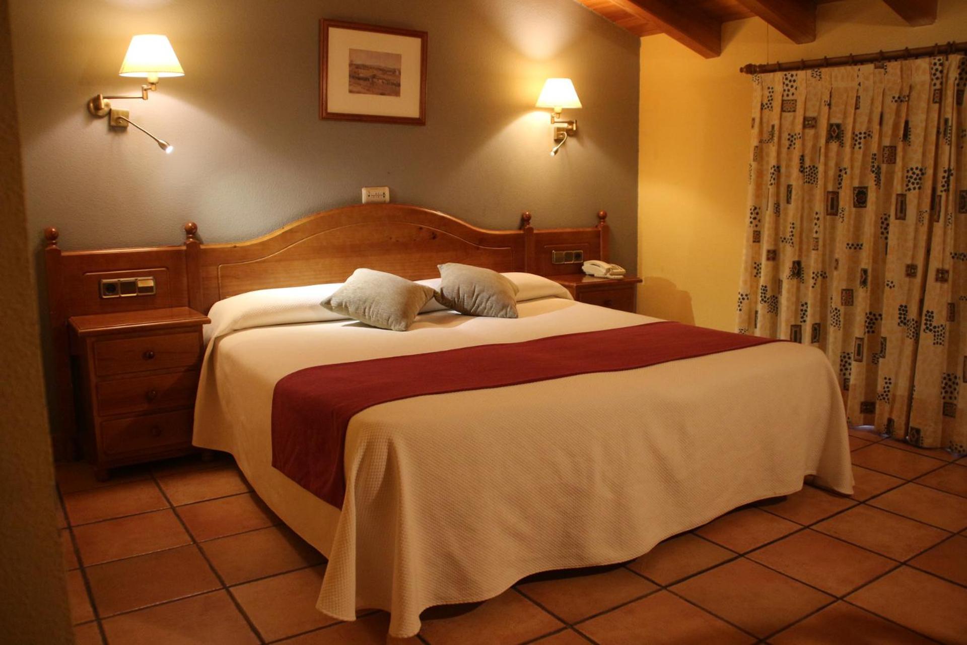 Hotel & Spa Pena Montanesa Aínsa Zewnętrze zdjęcie